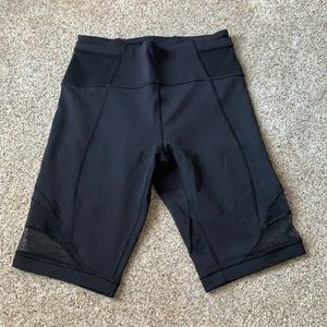 Lululemon Forget the Sweat short 10” size 8